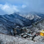 12朝阳1雪后微晴，云在山中绕，朝阳凤凰山水墨如画 Chaoyang - Légère éclaircie après la neige, nuages enroulés dans les montagnes, la montagne du Phénix à Chaoyang est telle une peinture à l’eau et à l’encre.