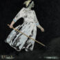 8．妥木斯（1932-） TUO Musi 《垛草的妇女》 Femme empilant de l'herbe 油画 布面 175cm×175cm 1984 中国美术馆藏